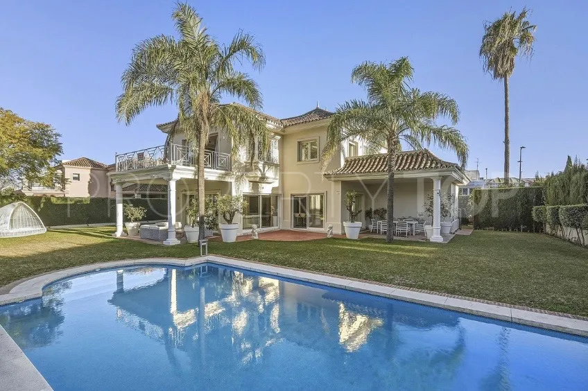 5 bedrooms villa for sale in Guadalmina Alta