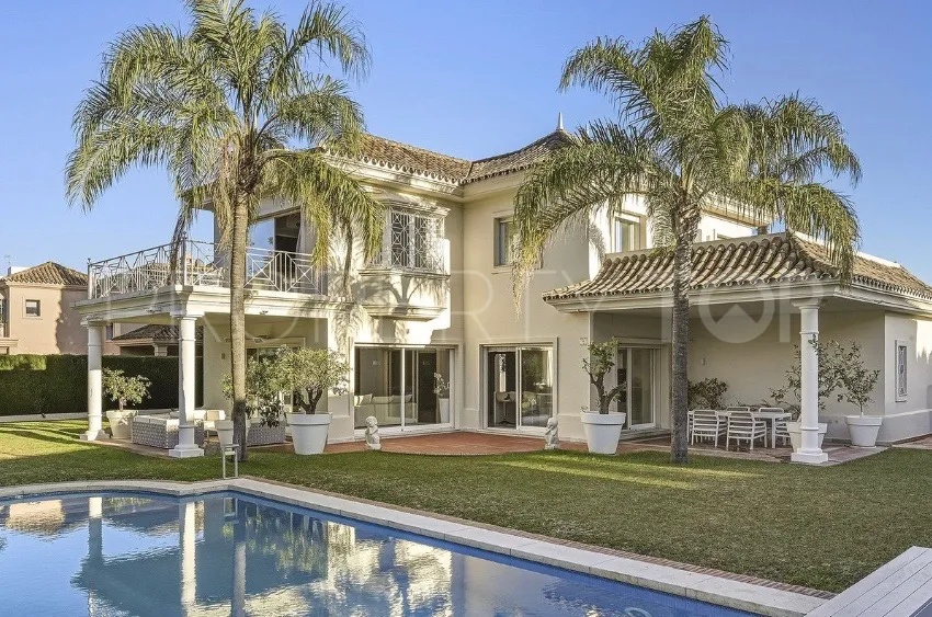 5 bedrooms villa for sale in Guadalmina Alta