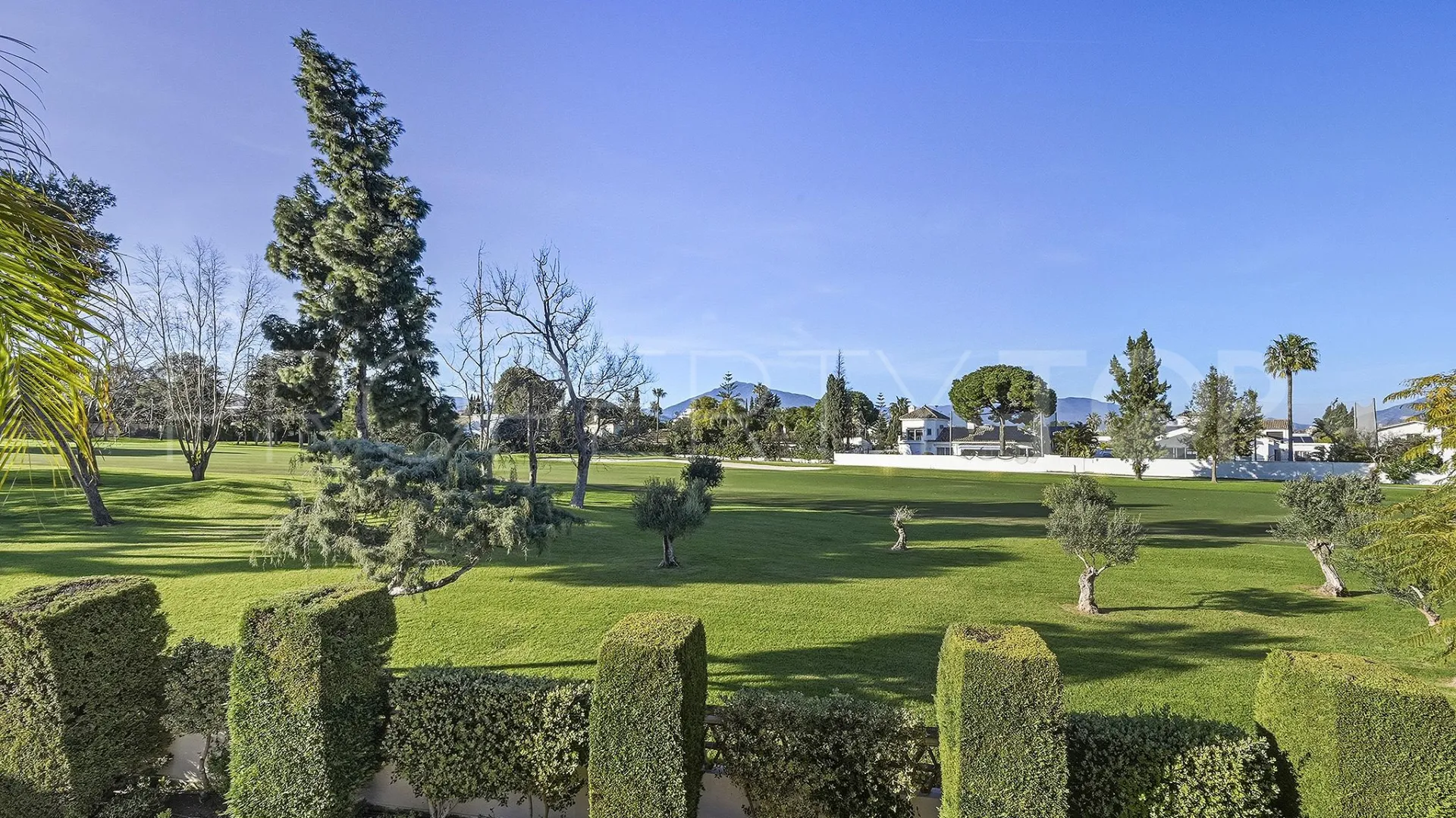 5 bedrooms villa for sale in Guadalmina Alta