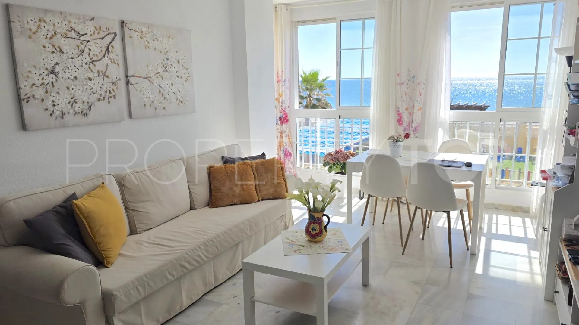 Apartment for sale in Sabinillas with 2 bedrooms