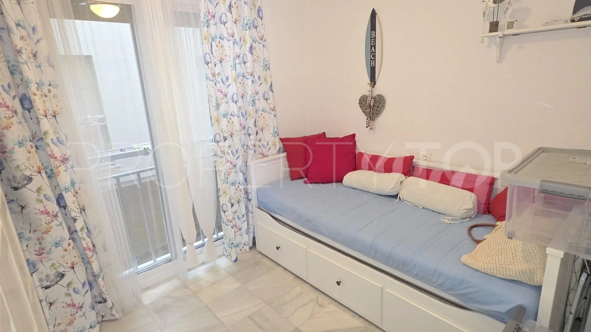 Apartment for sale in Sabinillas with 2 bedrooms