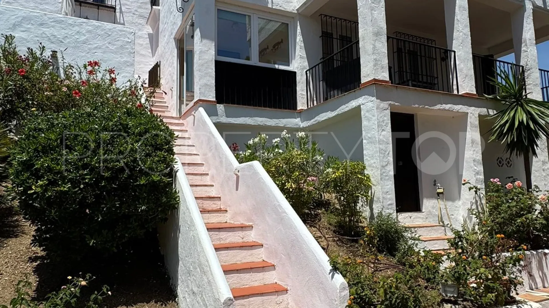 3 bedrooms villa for sale in Altos de Estepona
