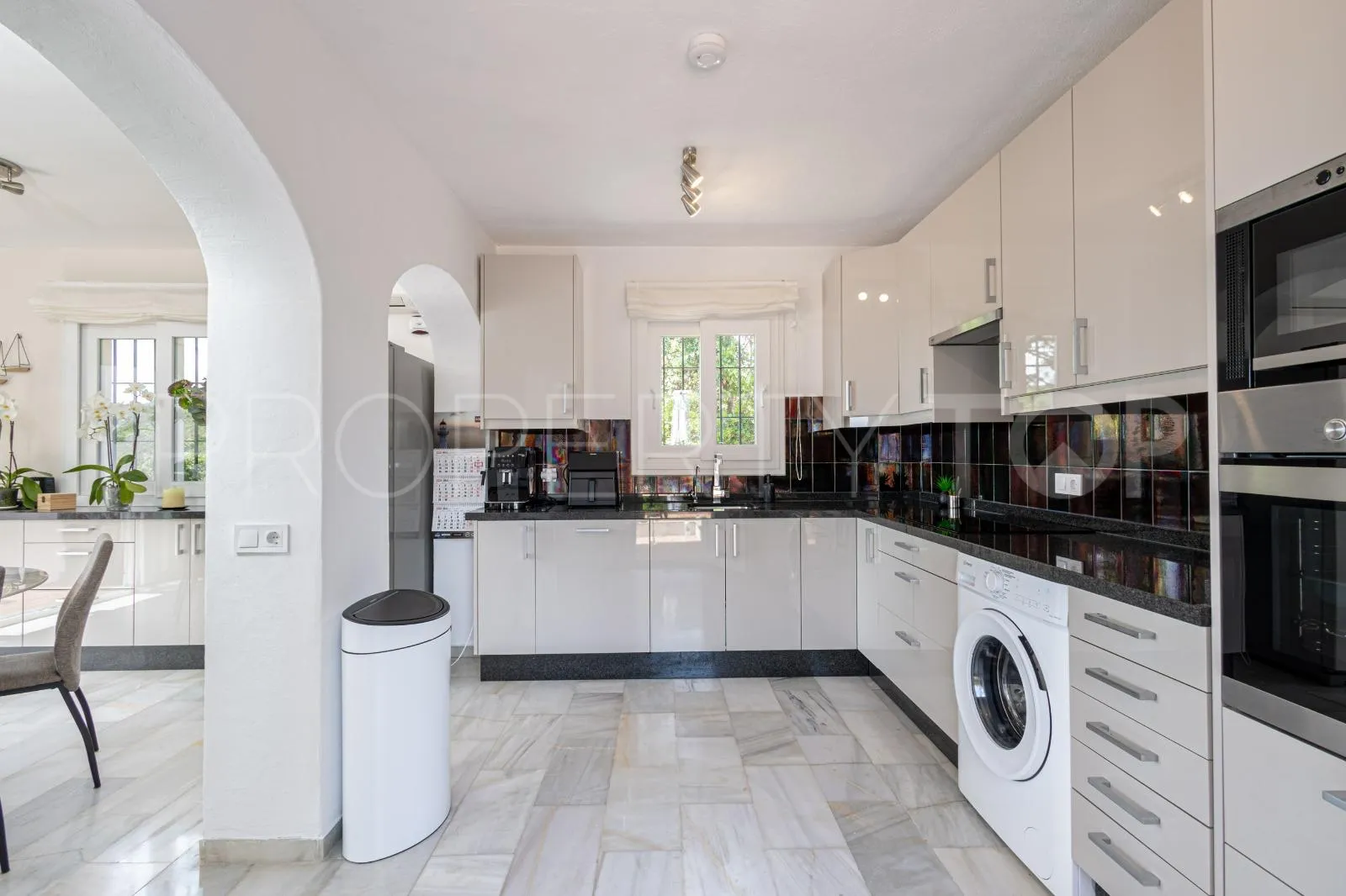 3 bedrooms villa for sale in Altos de Estepona