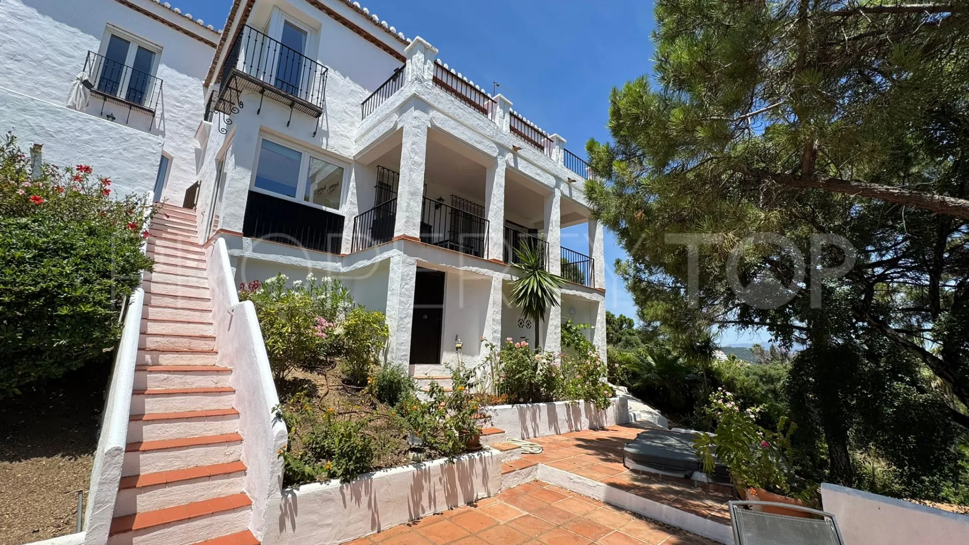 3 bedrooms villa for sale in Altos de Estepona