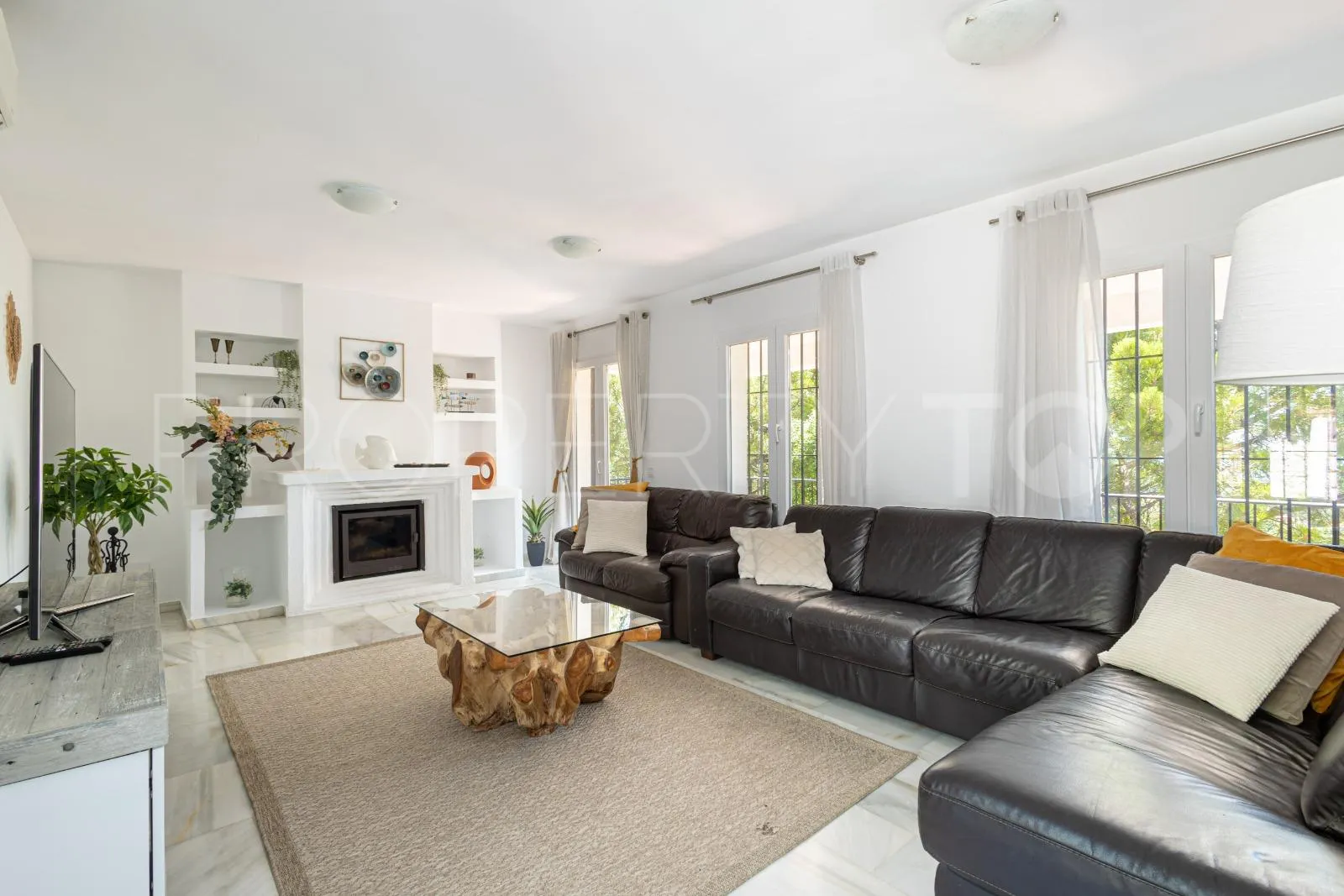 3 bedrooms villa for sale in Altos de Estepona