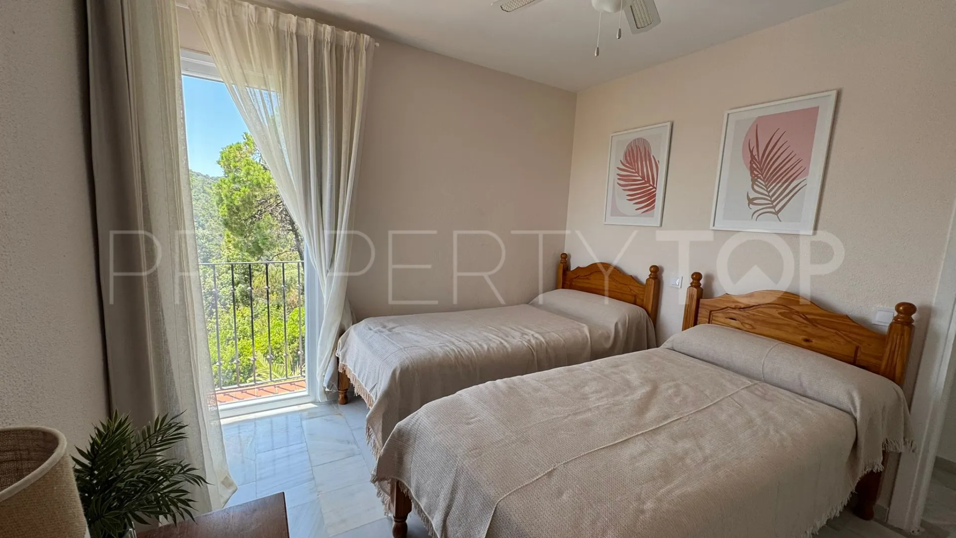 3 bedrooms villa for sale in Altos de Estepona