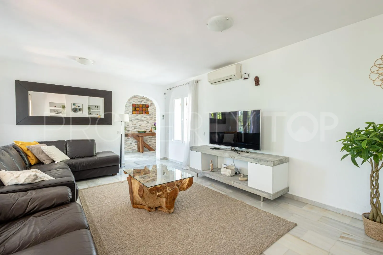 3 bedrooms villa for sale in Altos de Estepona