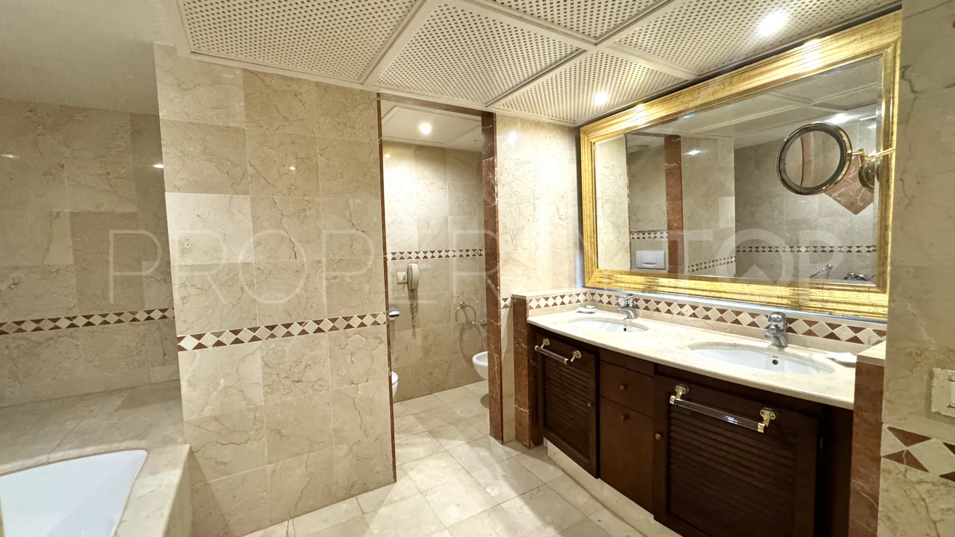 Comprar apartamento con 2 dormitorios en Melia Hacienda del Mar