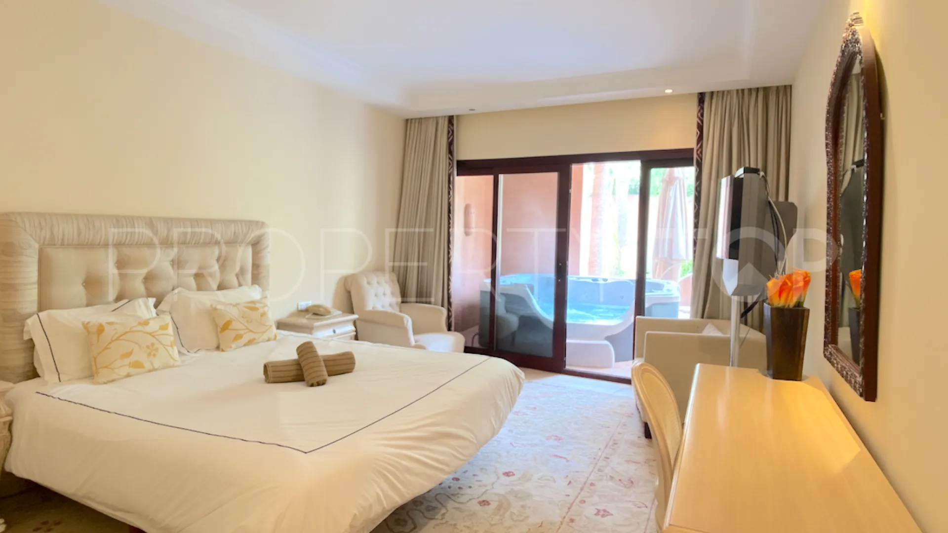 Comprar apartamento con 2 dormitorios en Melia Hacienda del Mar