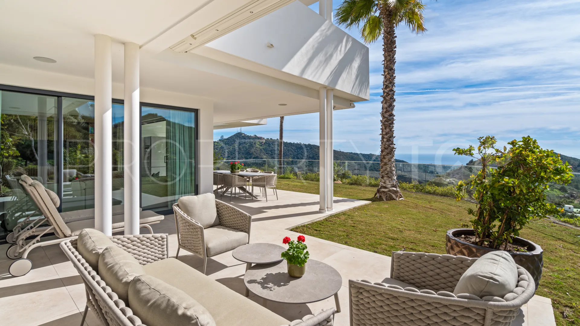 3 bedrooms ground floor apartment in Palo Alto for sale