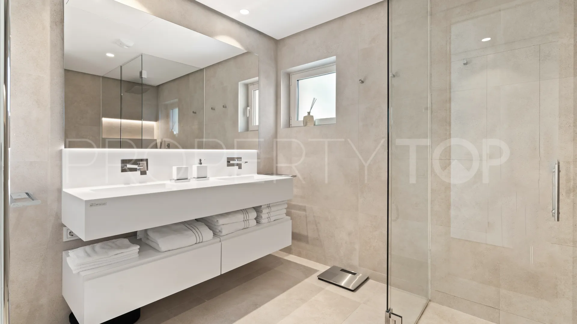 3 bedrooms ground floor apartment in Palo Alto for sale