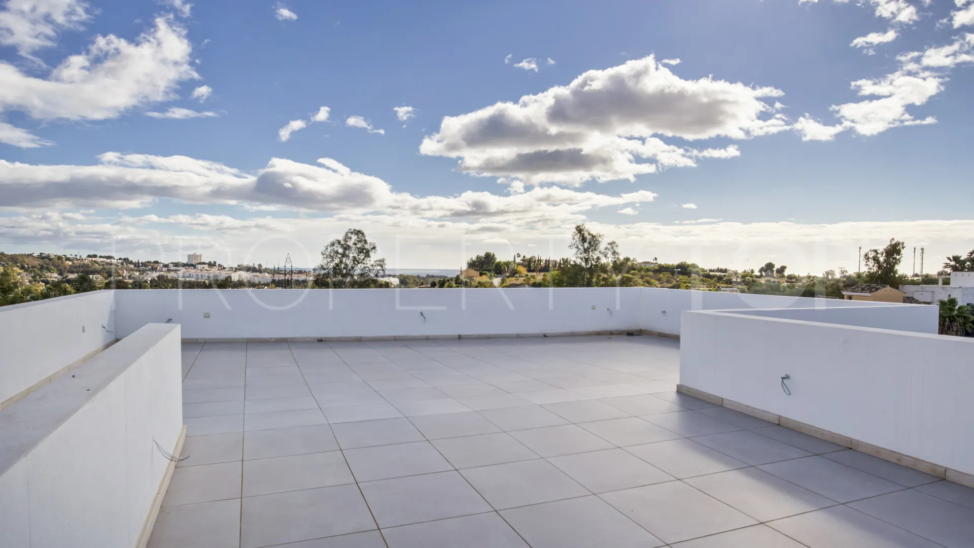 Buy La Quinta villa with 4 bedrooms