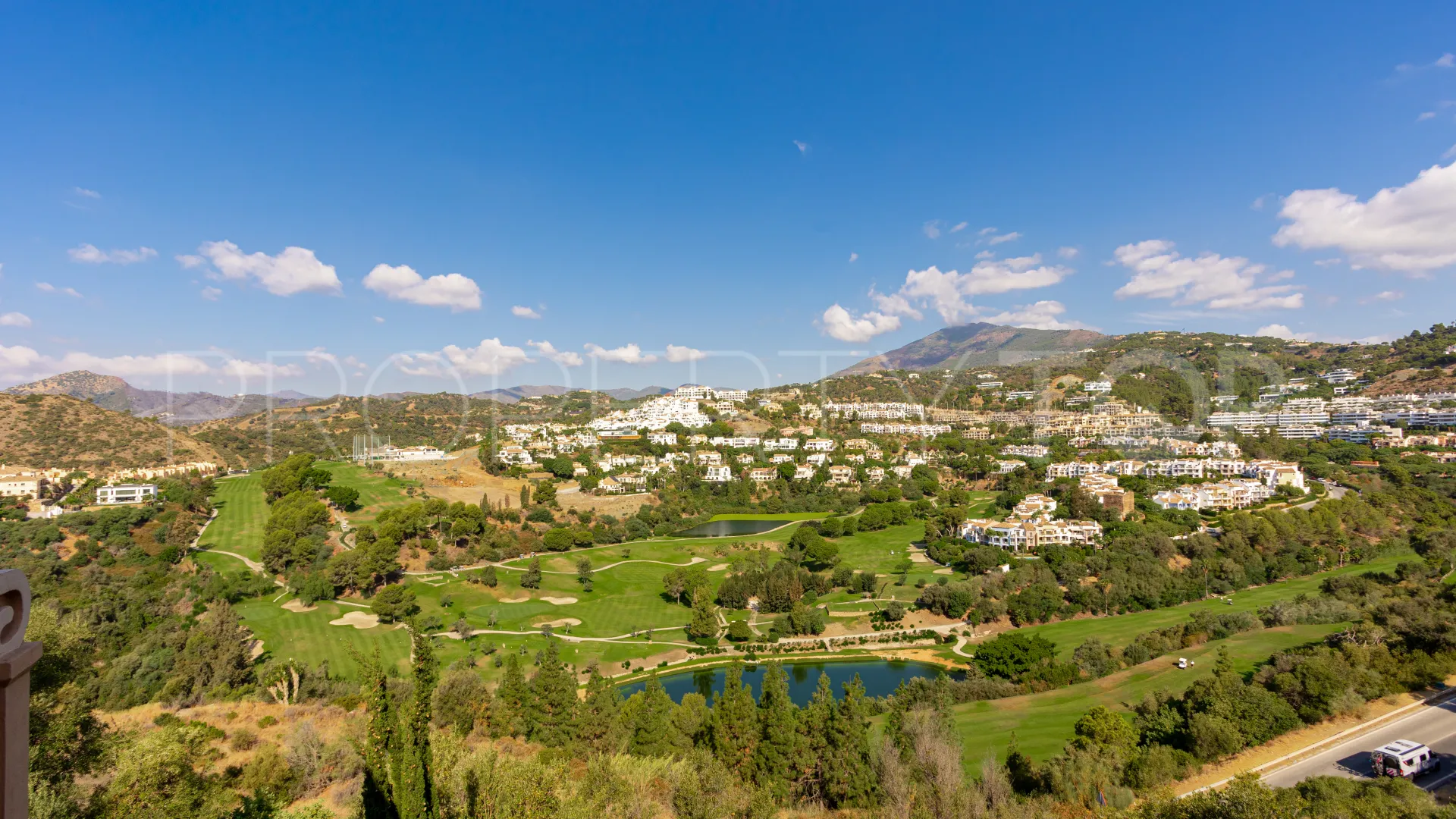 Comprar pareado con 3 dormitorios en Benahavis