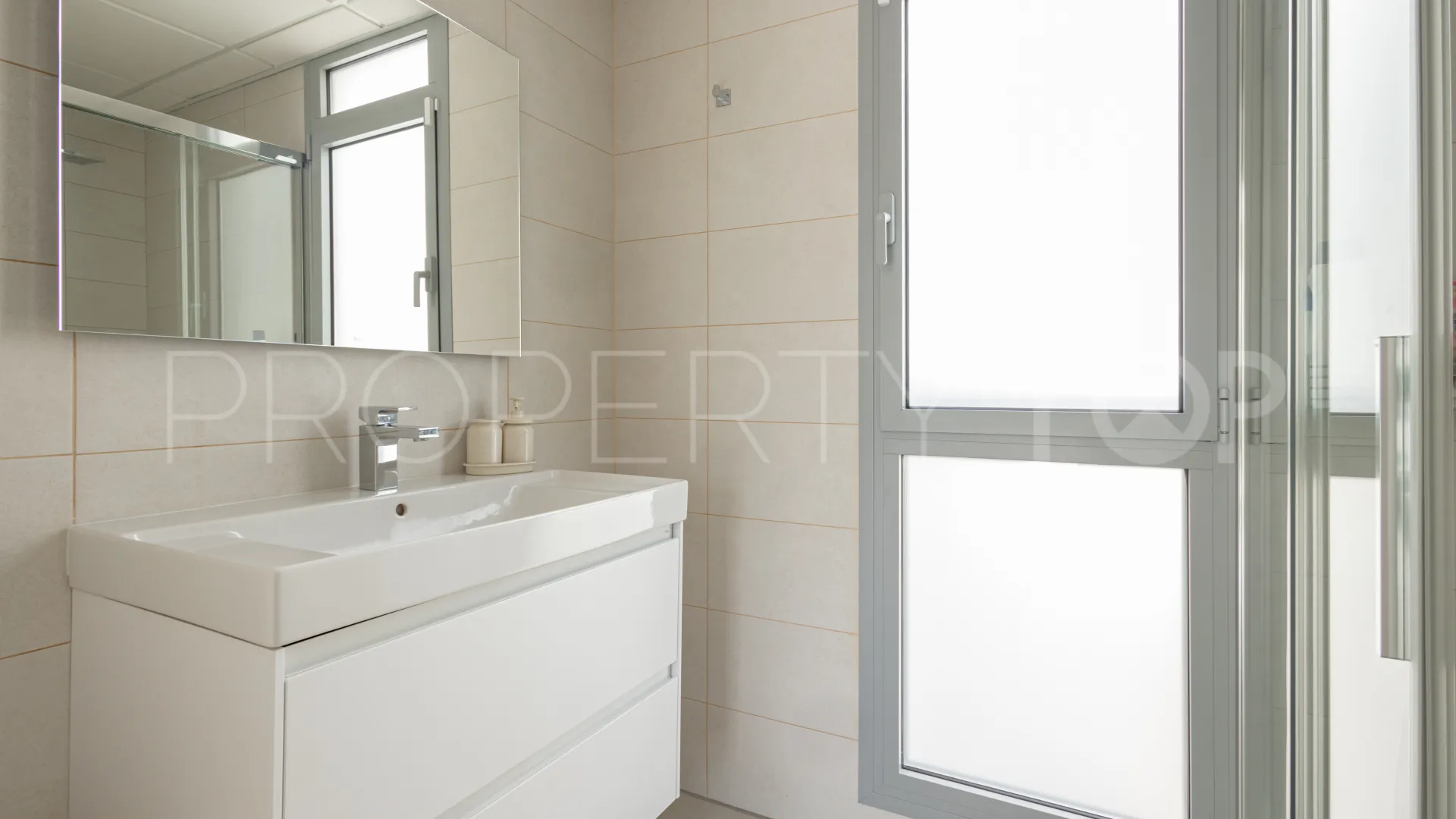 For sale penthouse with 3 bedrooms in Estrella del Mar