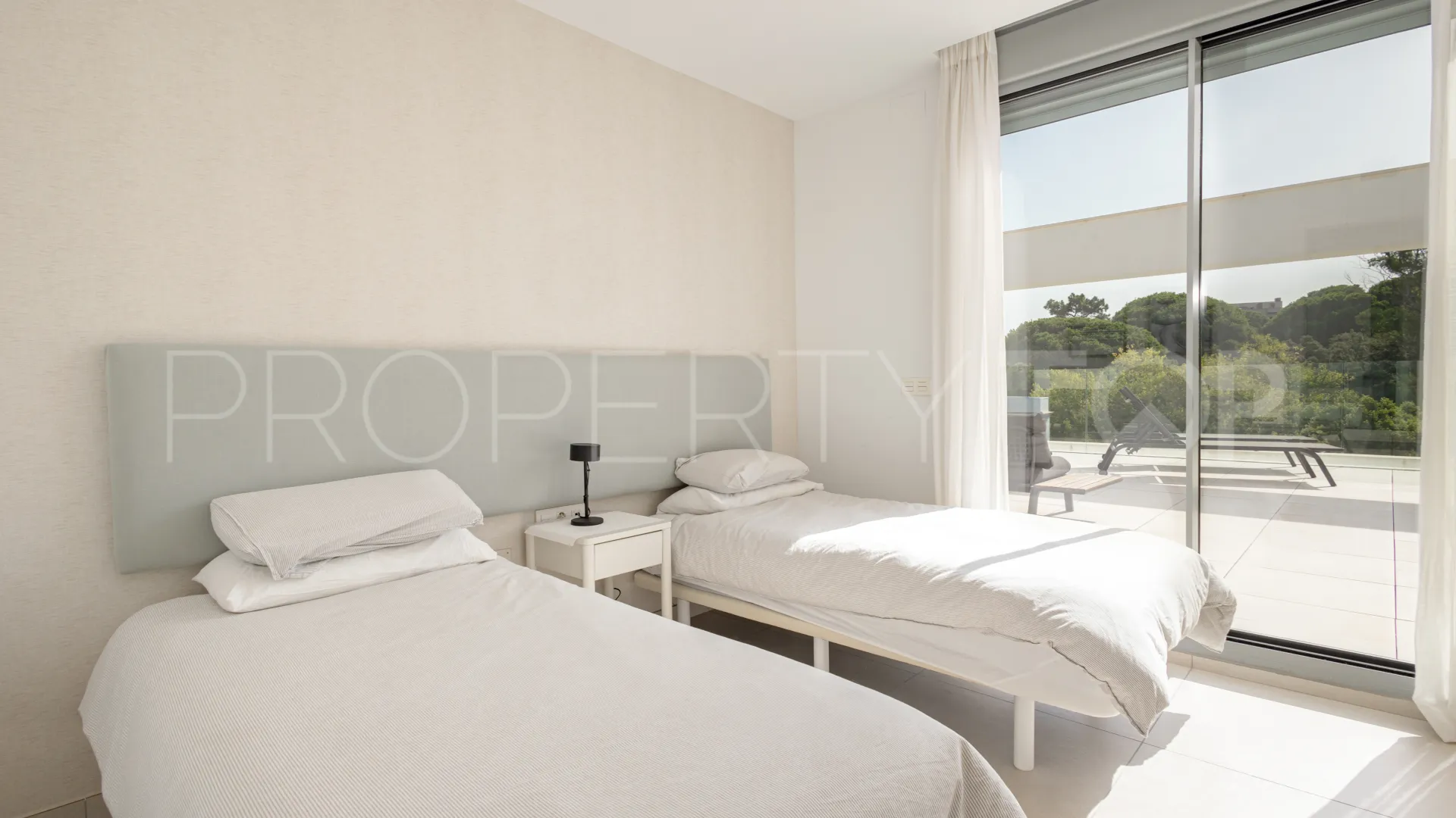 For sale penthouse with 3 bedrooms in Estrella del Mar