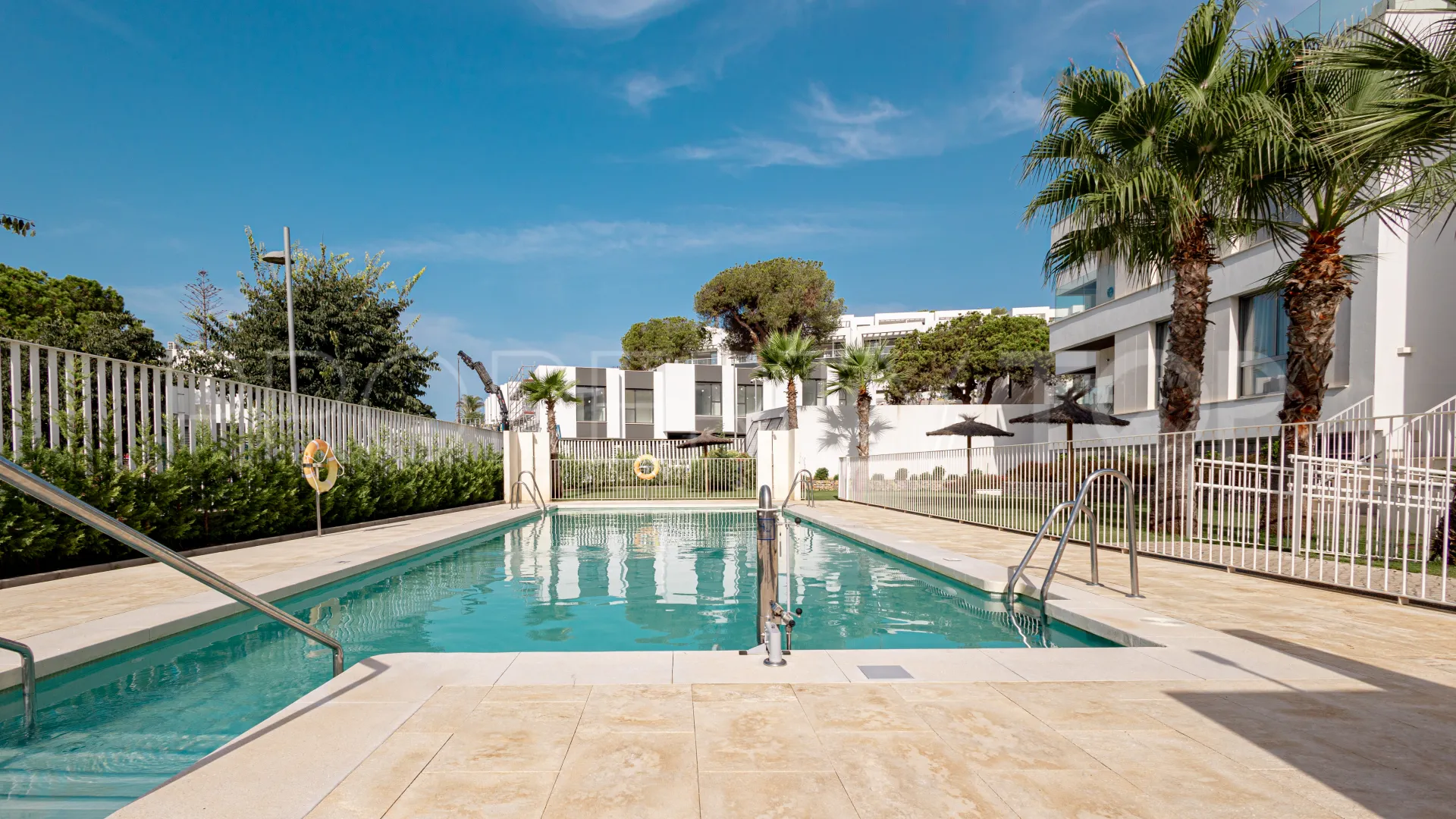 For sale penthouse with 3 bedrooms in Estrella del Mar