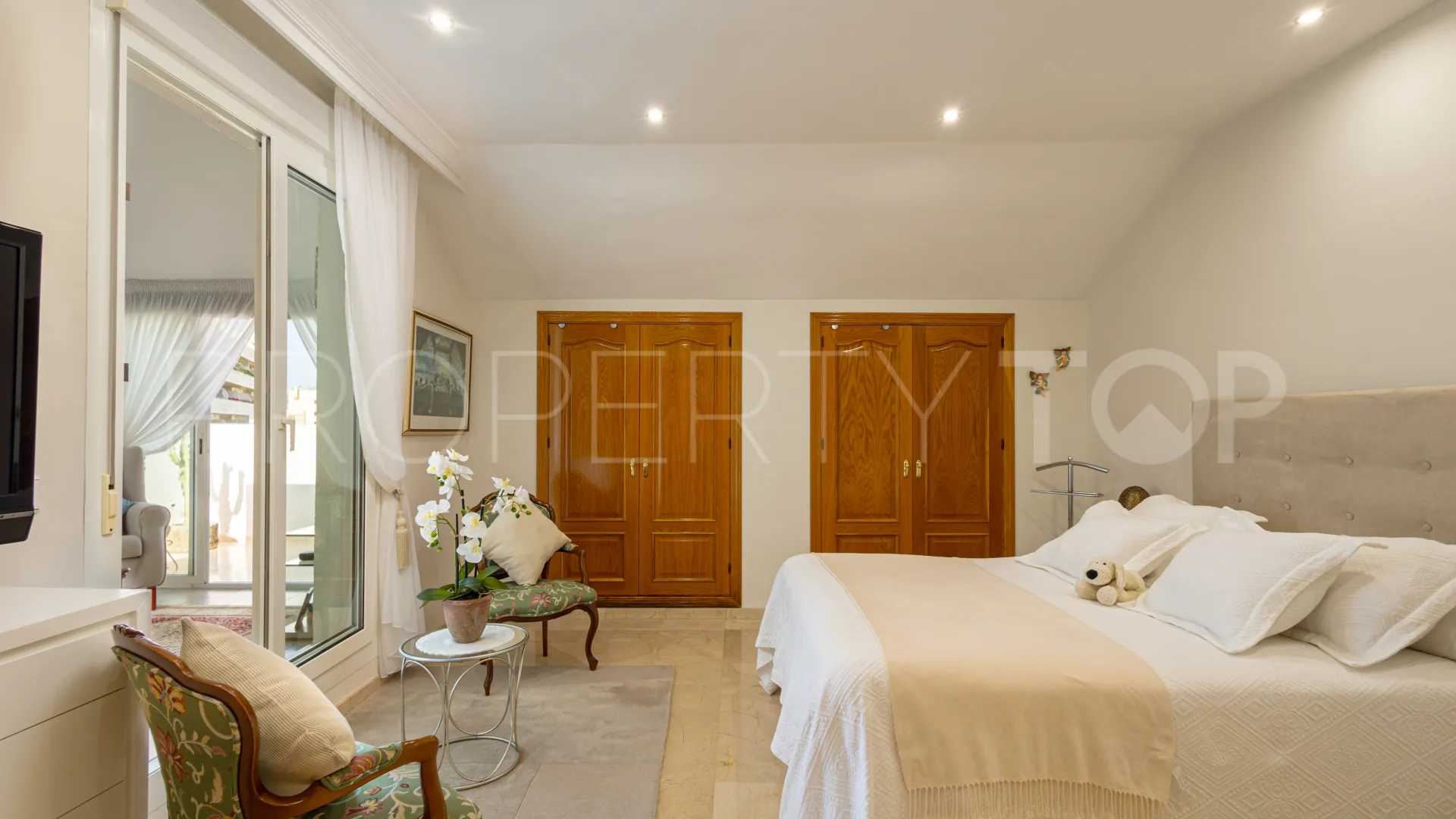 Atico duplex de 3 dormitorios en venta en Marbella Centro
