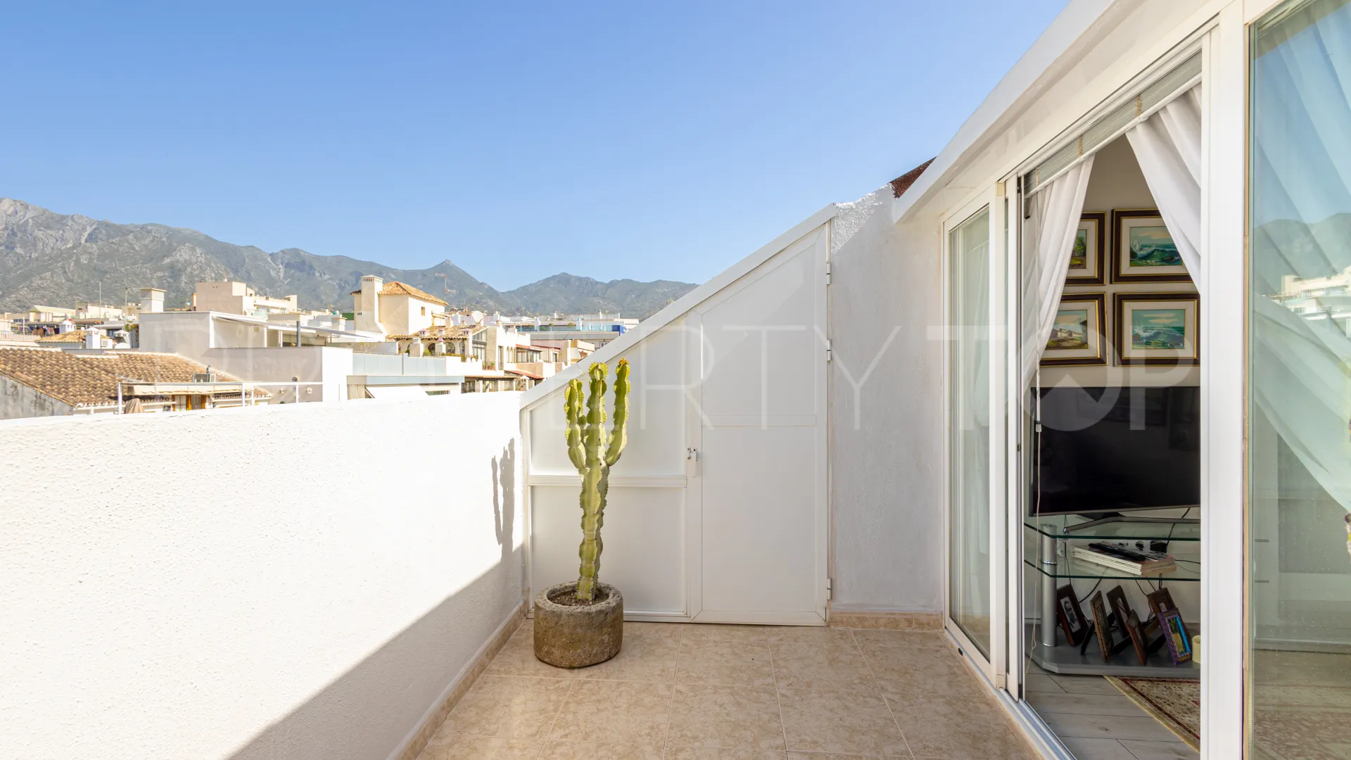 Atico duplex de 3 dormitorios en venta en Marbella Centro