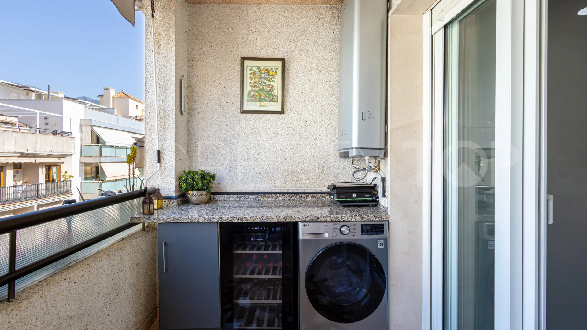 Atico duplex de 3 dormitorios en venta en Marbella Centro