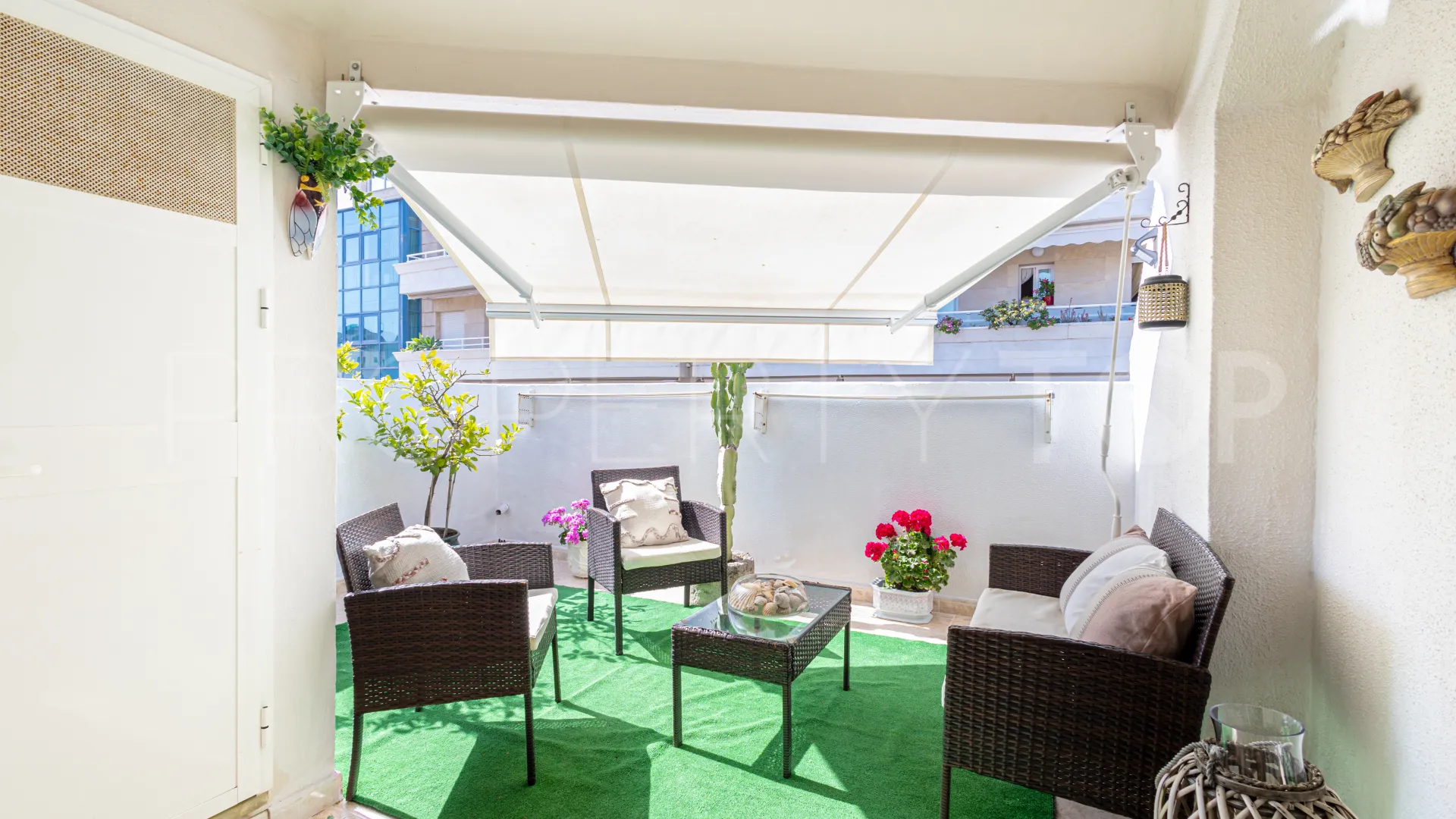 Atico duplex de 3 dormitorios en venta en Marbella Centro