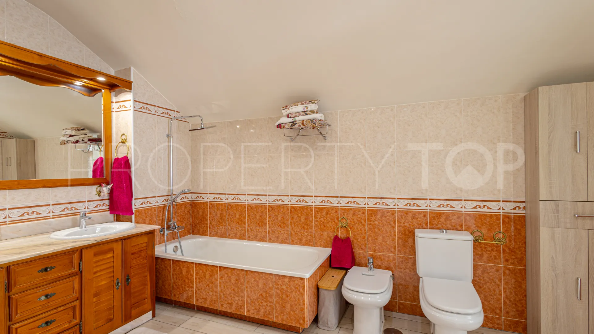 Atico duplex de 3 dormitorios en venta en Marbella Centro