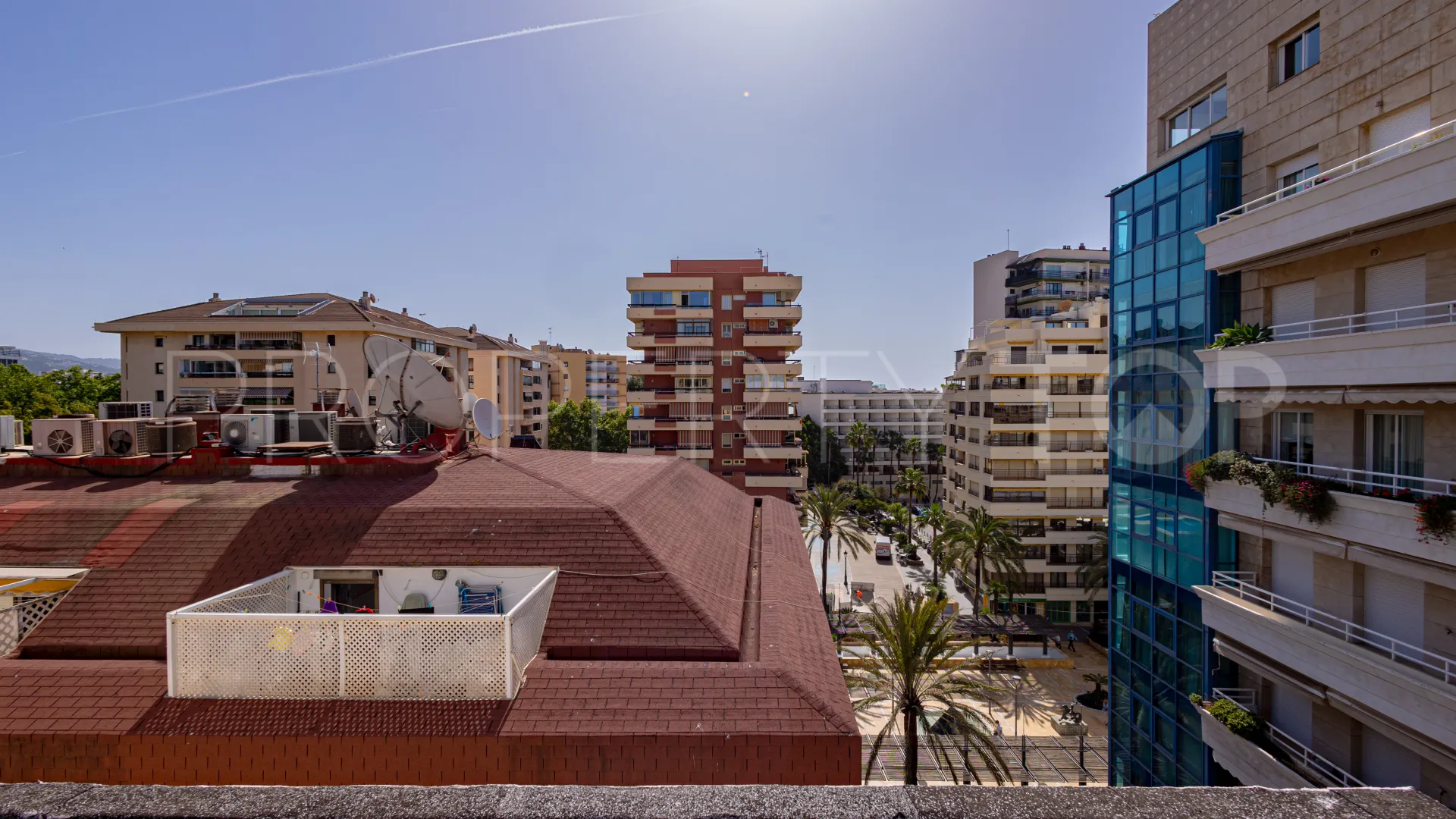 Atico duplex de 3 dormitorios en venta en Marbella Centro
