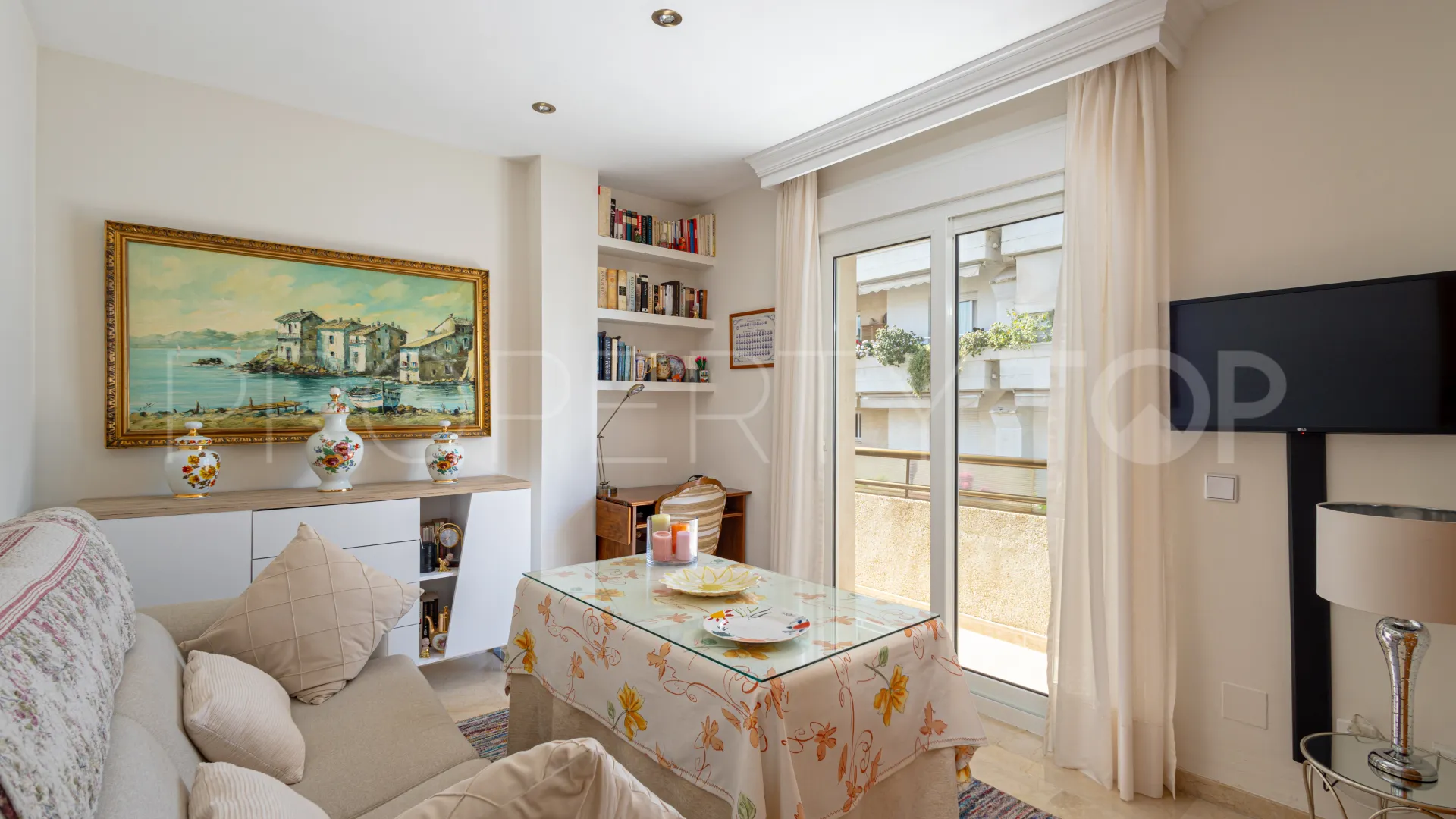 Atico duplex de 3 dormitorios en venta en Marbella Centro