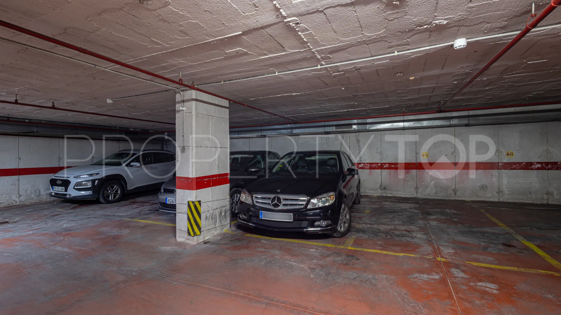 Atico duplex de 3 dormitorios en venta en Marbella Centro