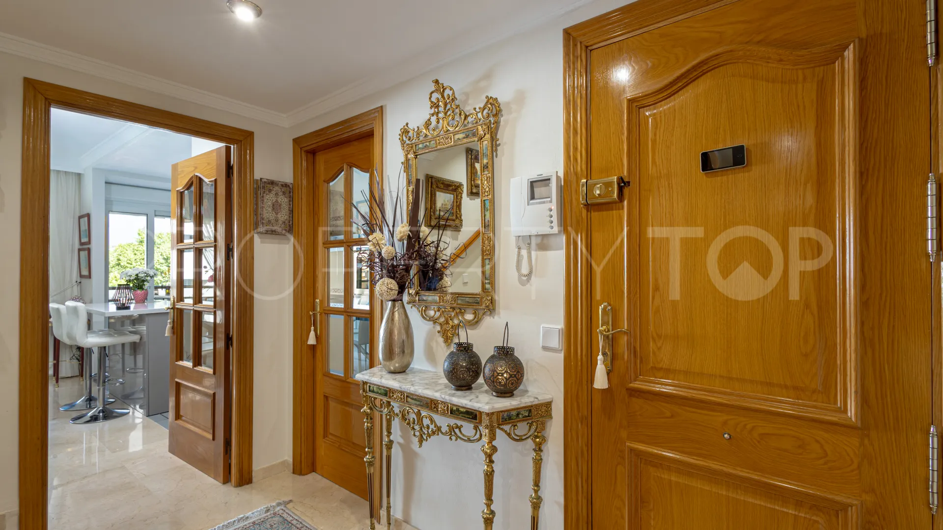 Atico duplex de 3 dormitorios en venta en Marbella Centro
