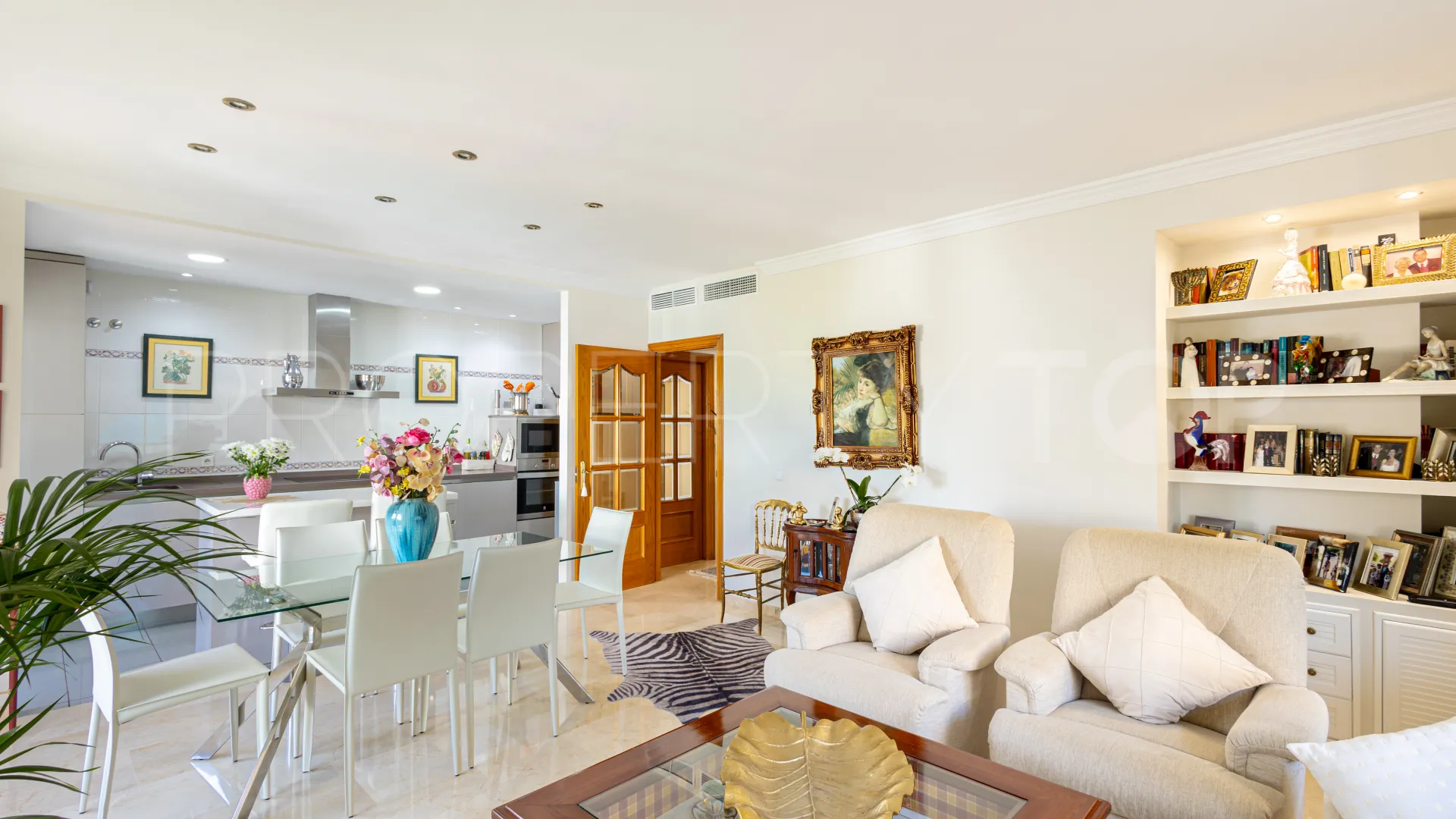 Atico duplex de 3 dormitorios en venta en Marbella Centro