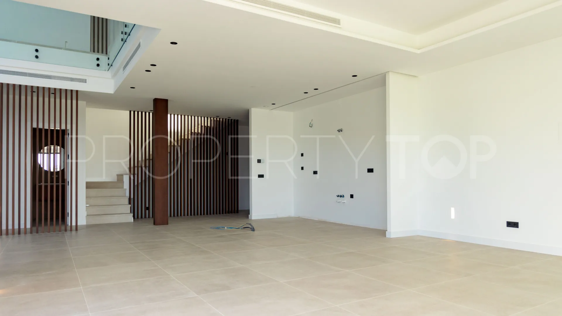 Se vende villa de 4 dormitorios en Mijas Costa