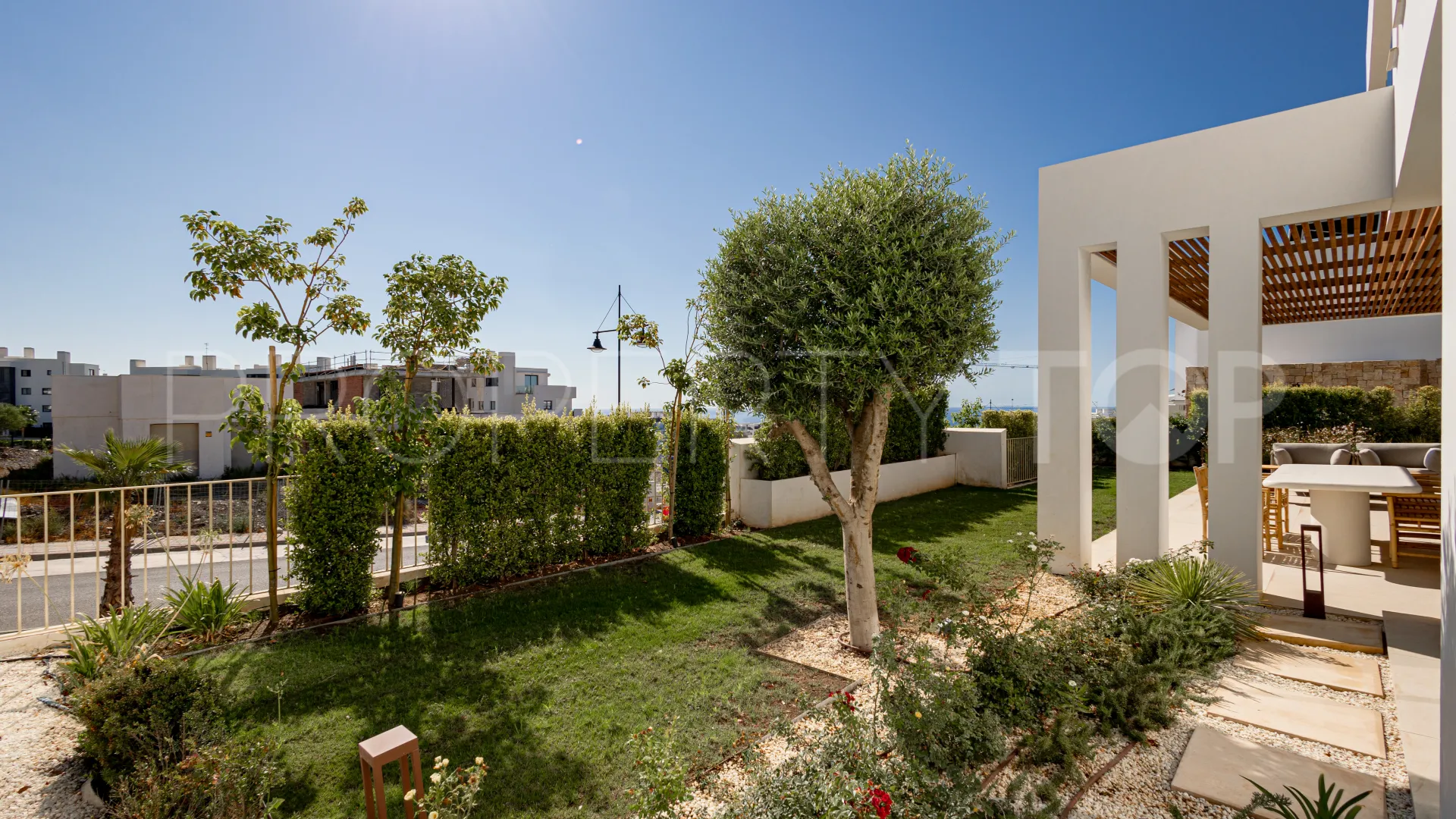 Se vende villa en El Higueron