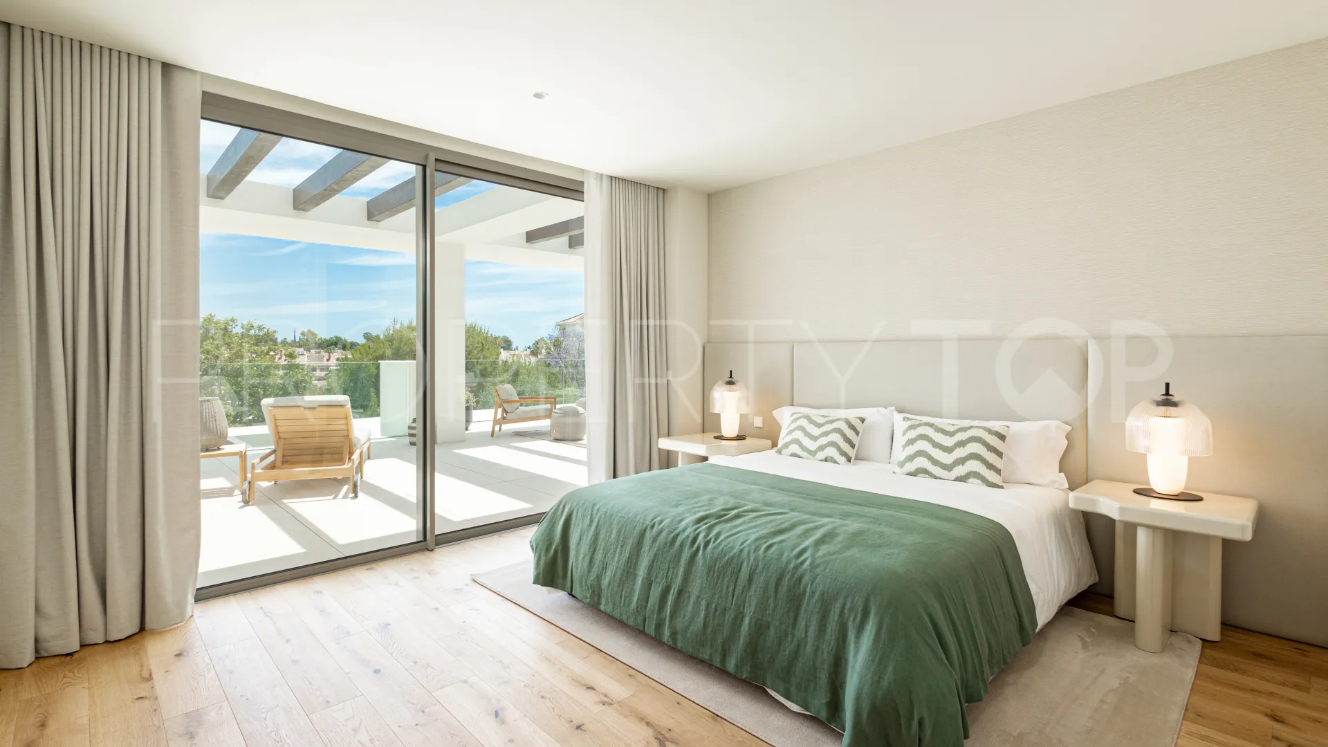 Se vende atico duplex en Señorio de Marbella