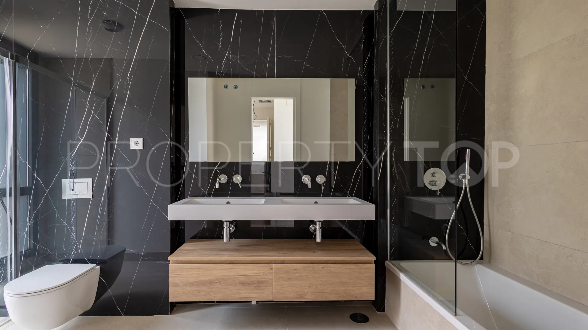 La Quinta 3 bedrooms penthouse for sale