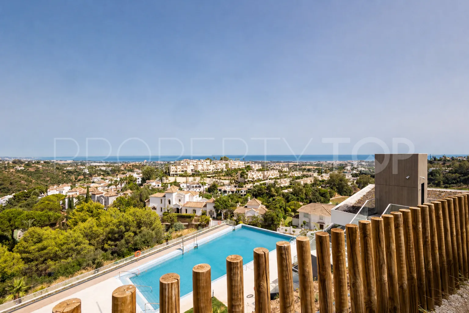 For sale ground floor apartment in La Quinta Golf with 3 bedrooms