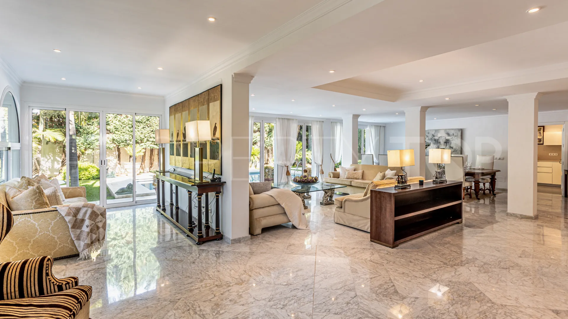 Los Monteros, villa con 5 dormitorios en venta