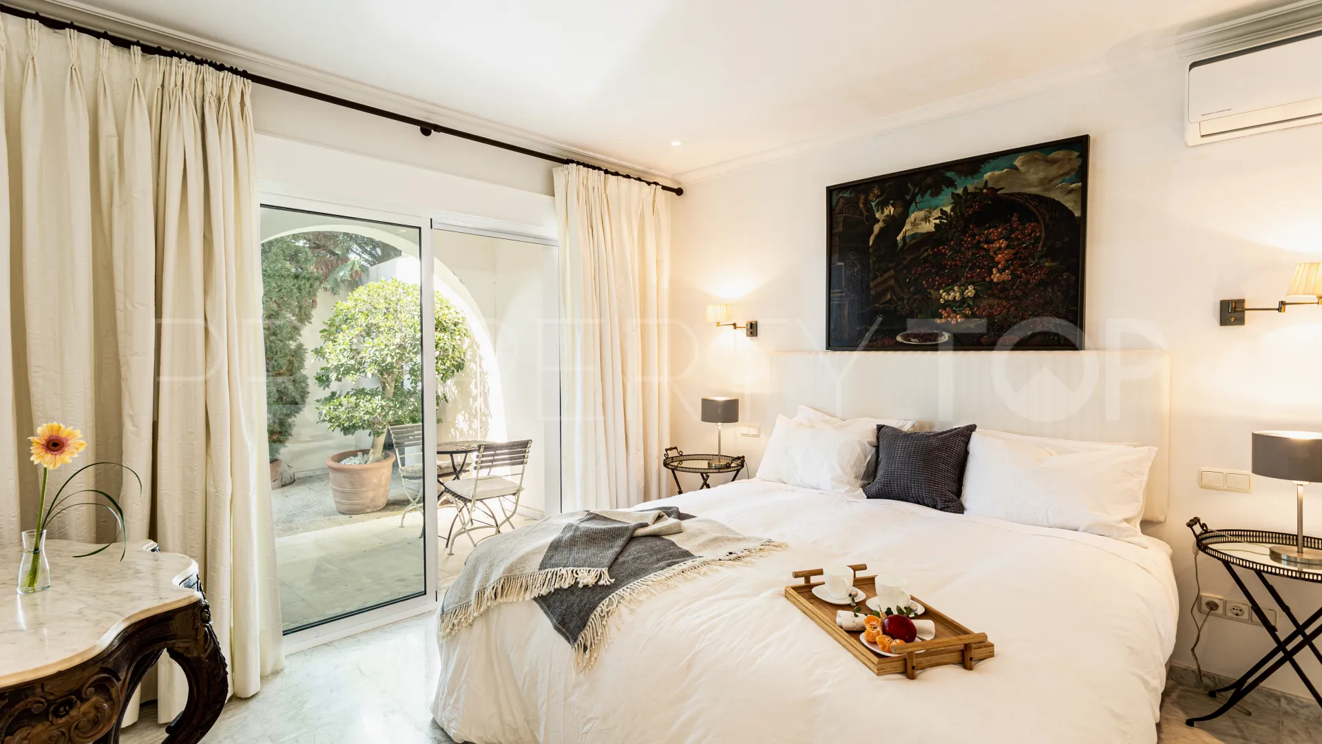 Los Monteros, villa con 5 dormitorios en venta