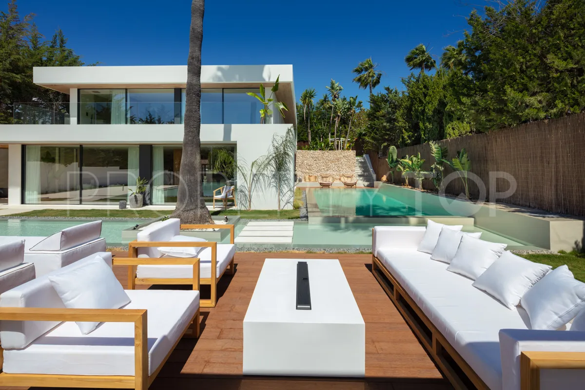 Villa en venta en Nueva Andalucia