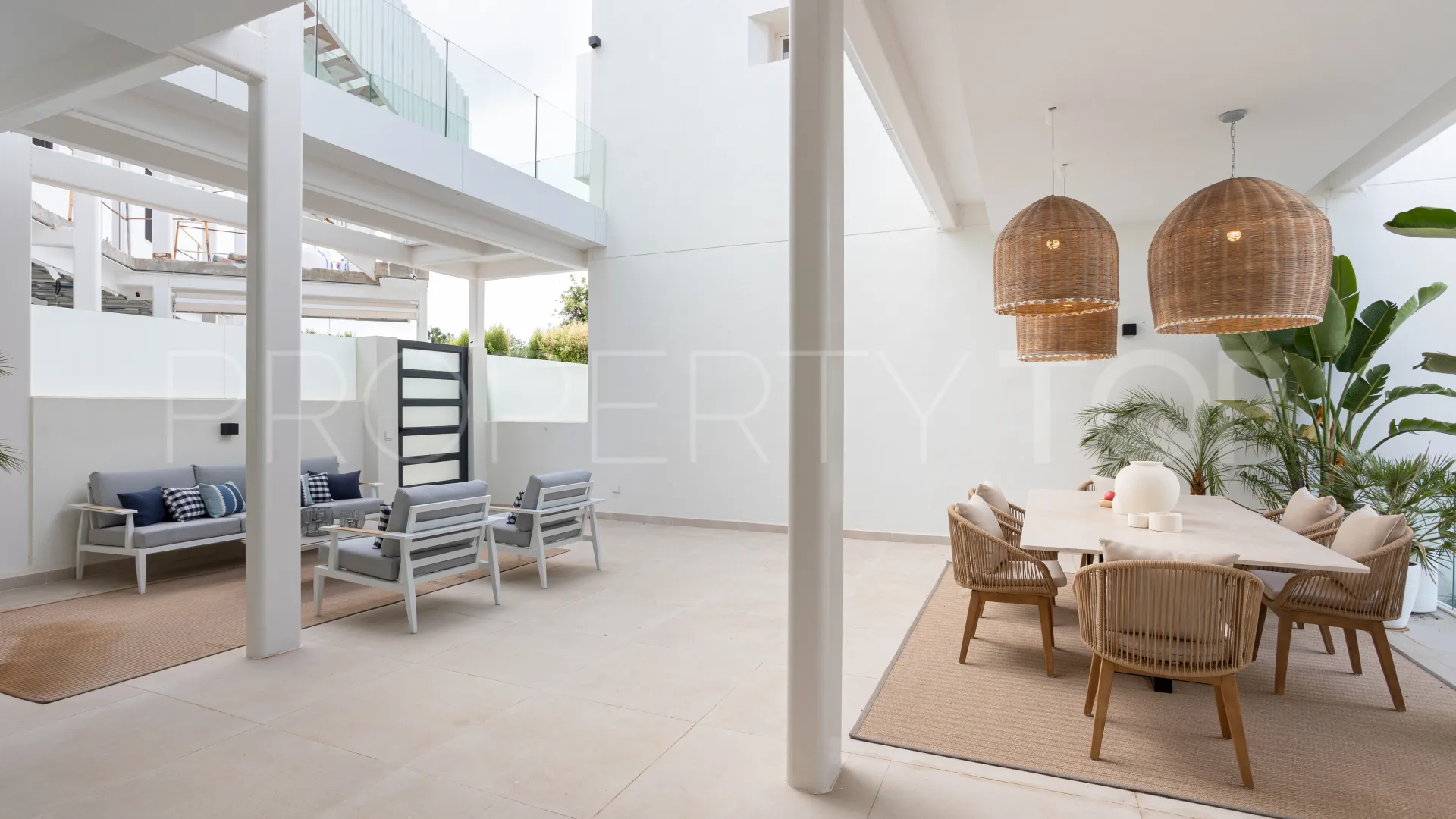 For sale Valdeolletas villa with 4 bedrooms
