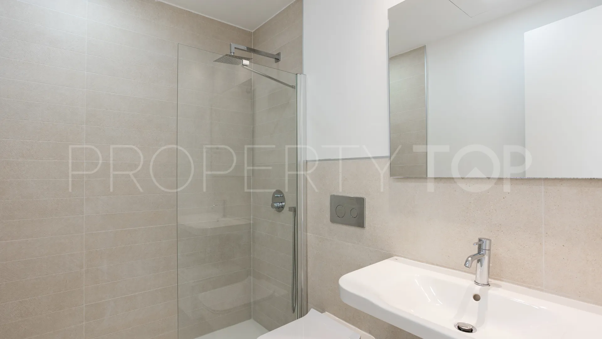 For sale Valdeolletas villa with 4 bedrooms