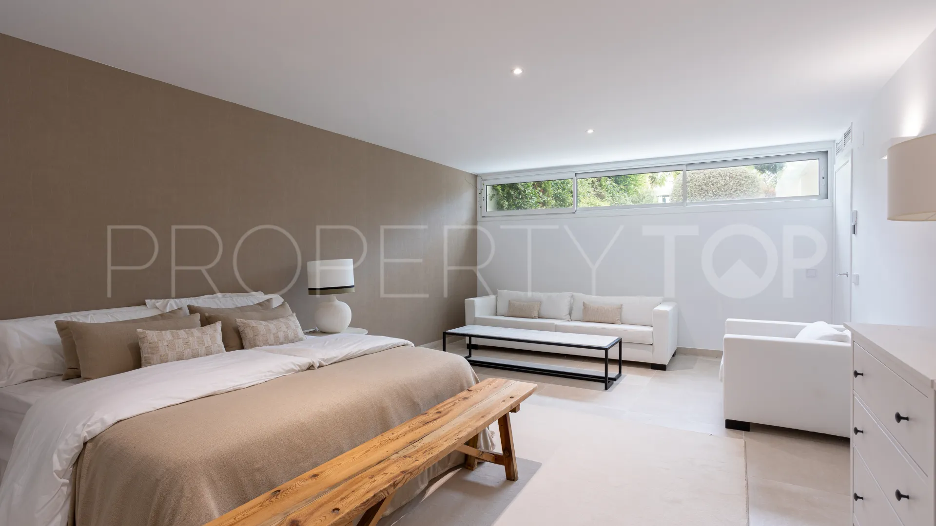 For sale Valdeolletas villa with 4 bedrooms
