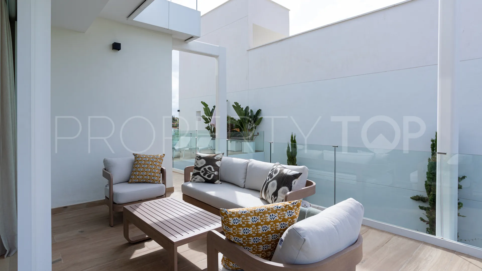 For sale Valdeolletas villa with 4 bedrooms
