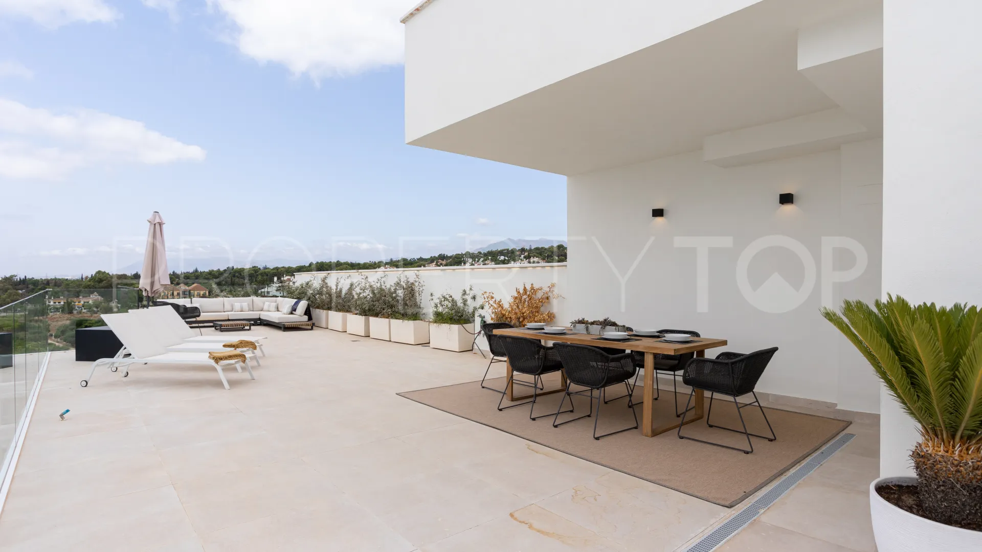 For sale Valdeolletas villa with 4 bedrooms