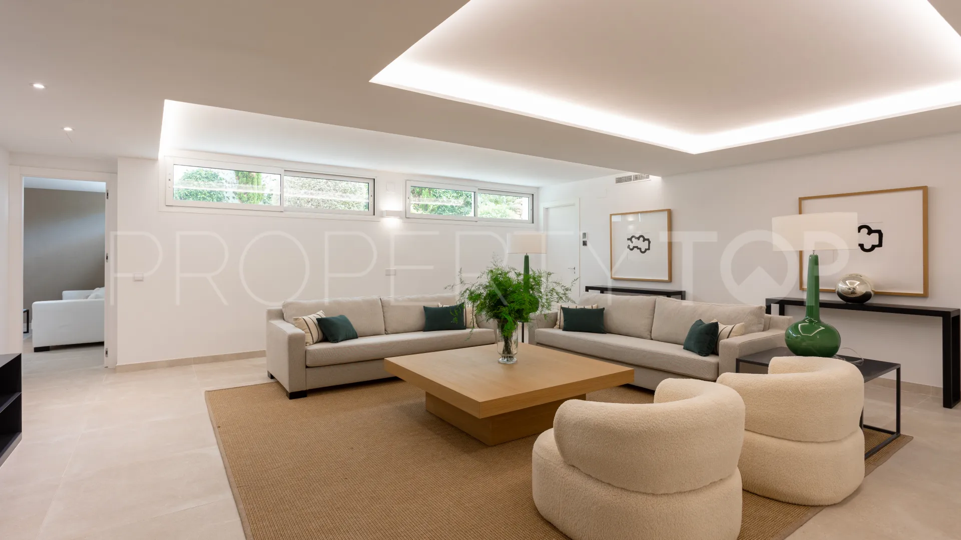 For sale Valdeolletas villa with 4 bedrooms