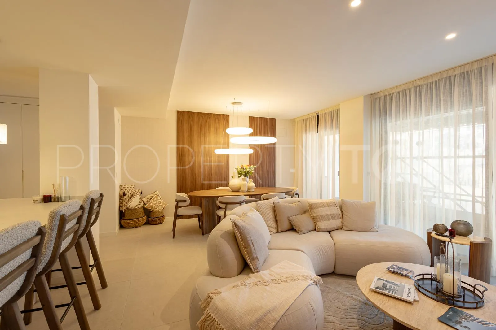 Apartamento en venta con 3 dormitorios en Nueva Alcantara