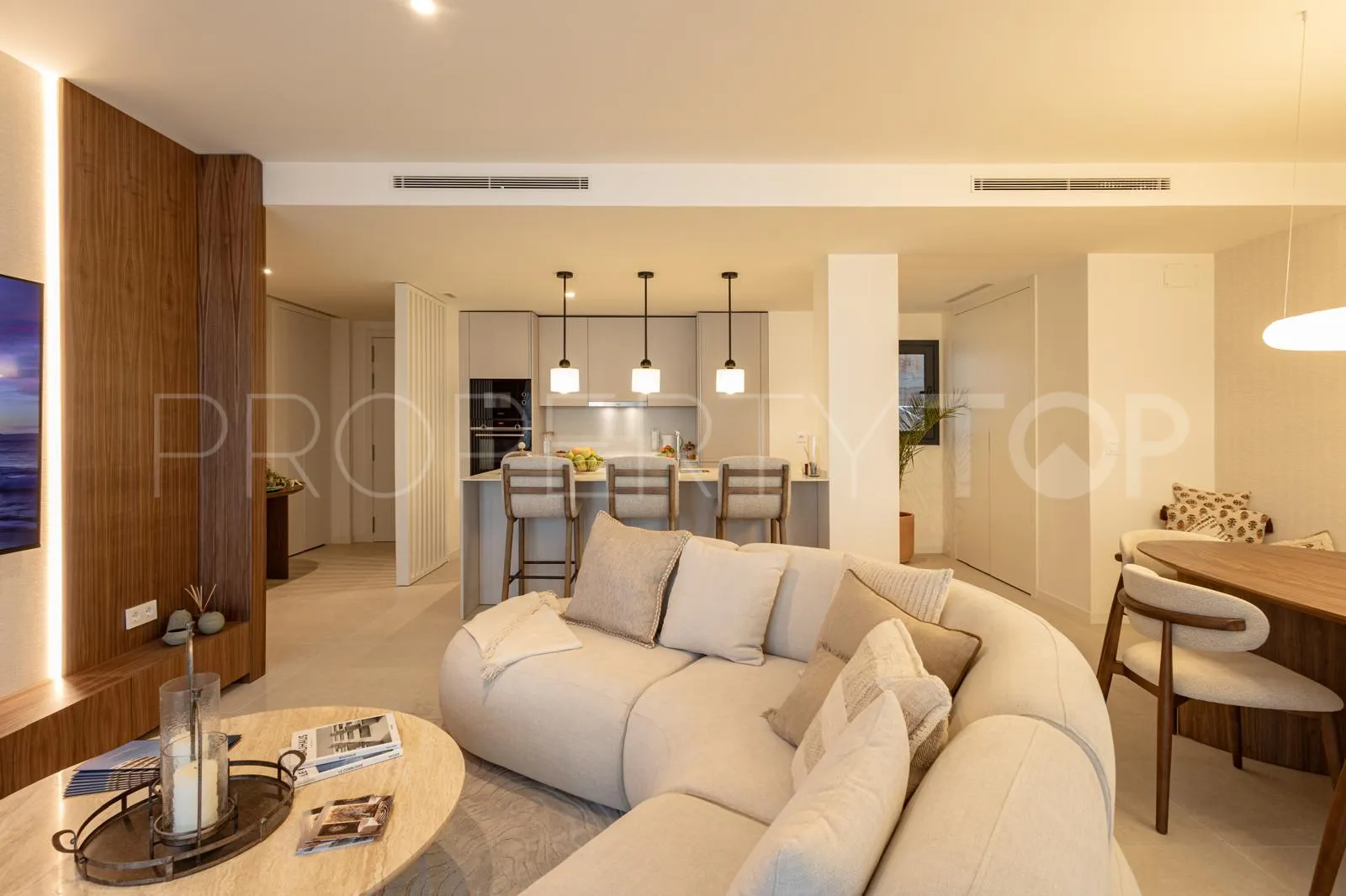 Apartamento en venta con 3 dormitorios en Nueva Alcantara
