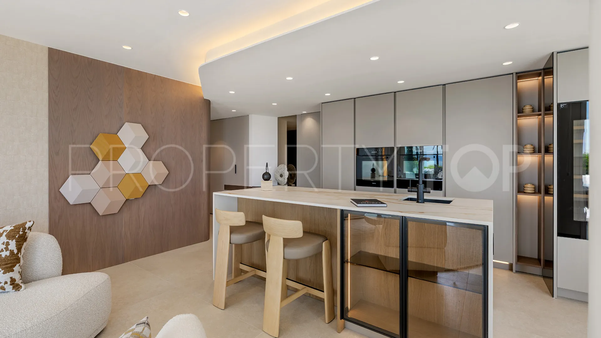 For sale ground floor apartment in Alcazaba Beach