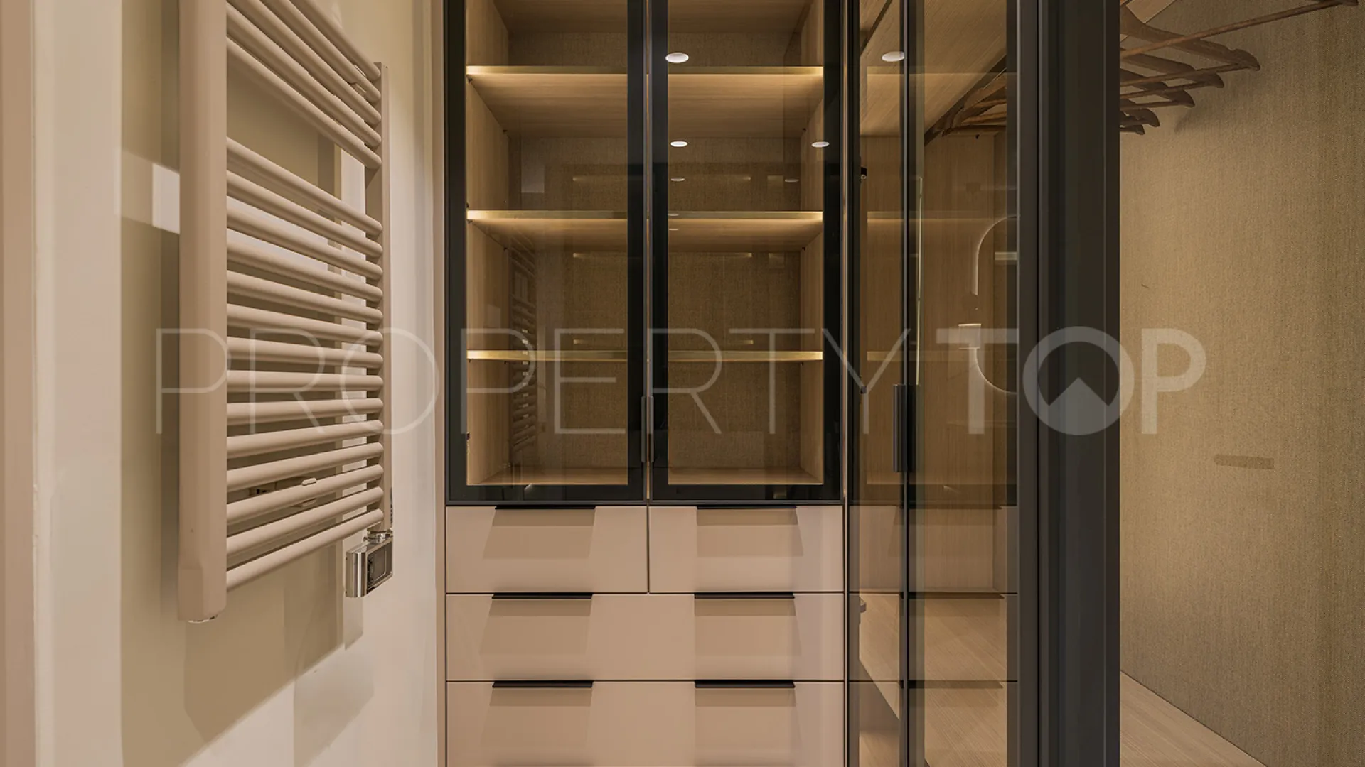 For sale ground floor apartment in Alcazaba Beach