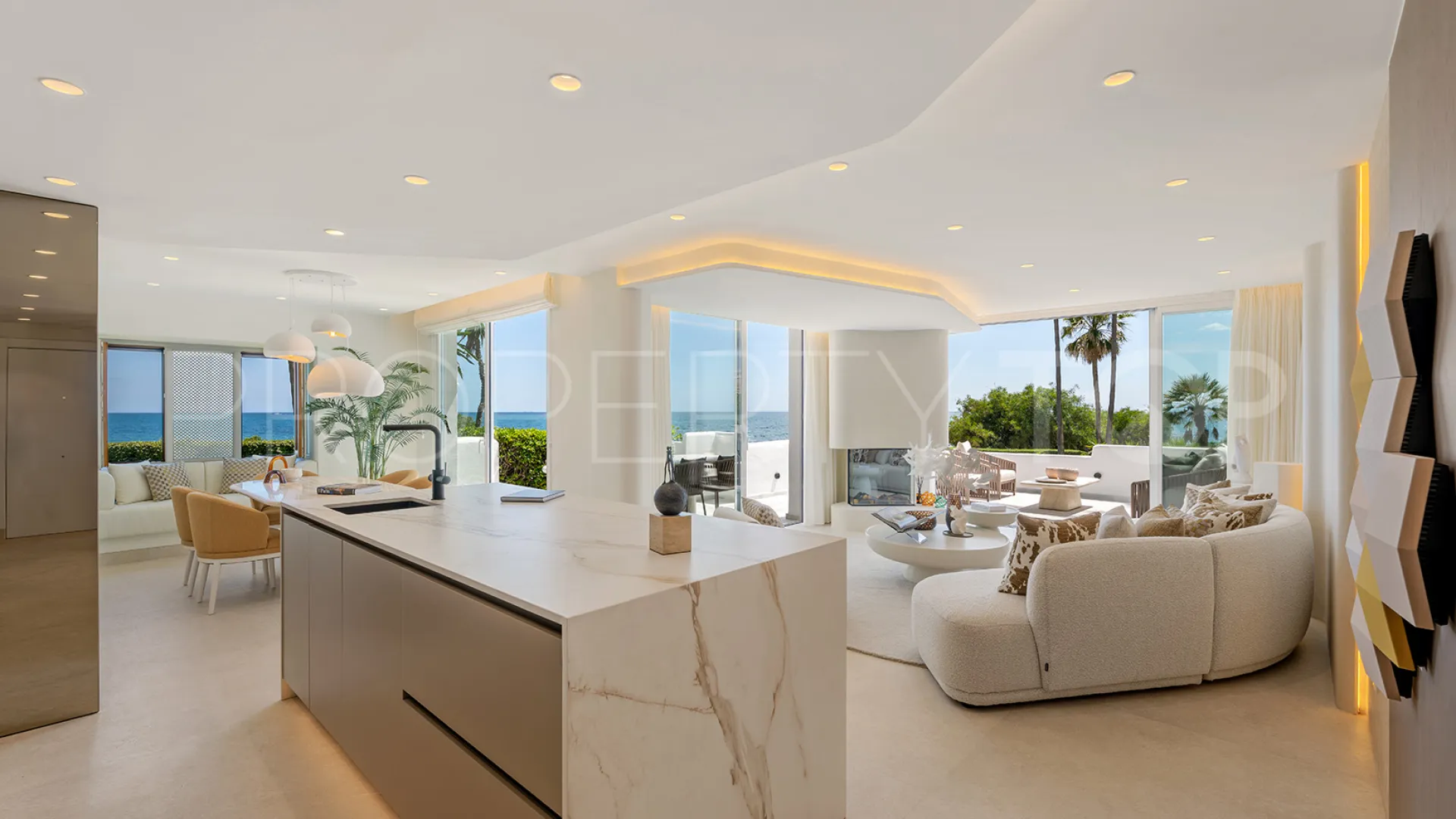 For sale ground floor apartment in Alcazaba Beach