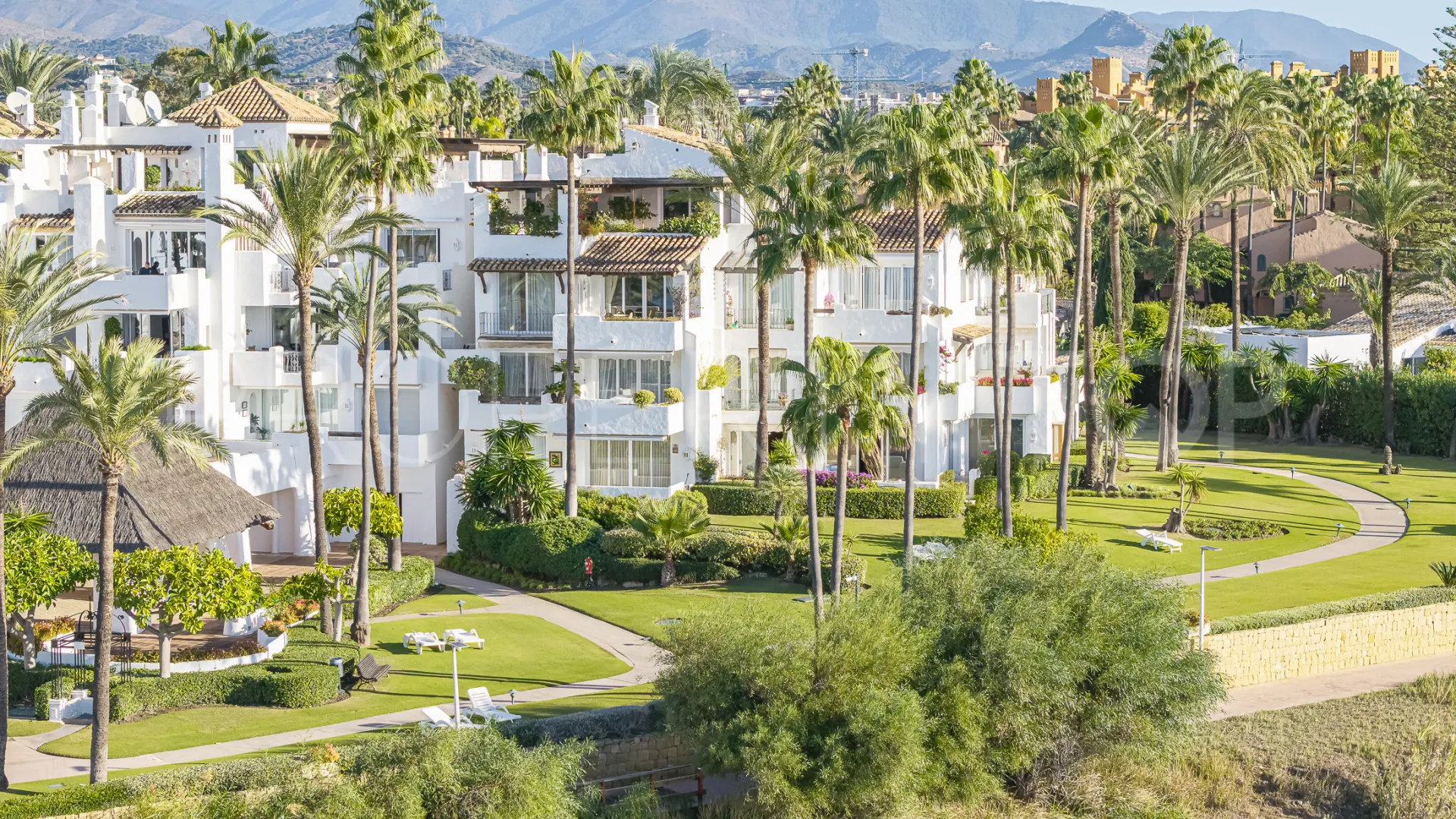 For sale ground floor apartment in Alcazaba Beach